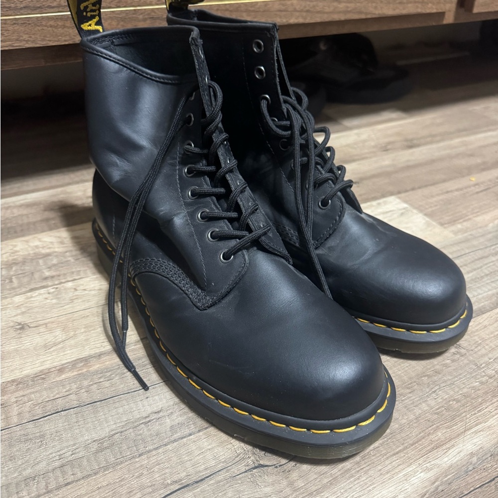 Men's Dr Marten Black Leather Lace-Up Boots